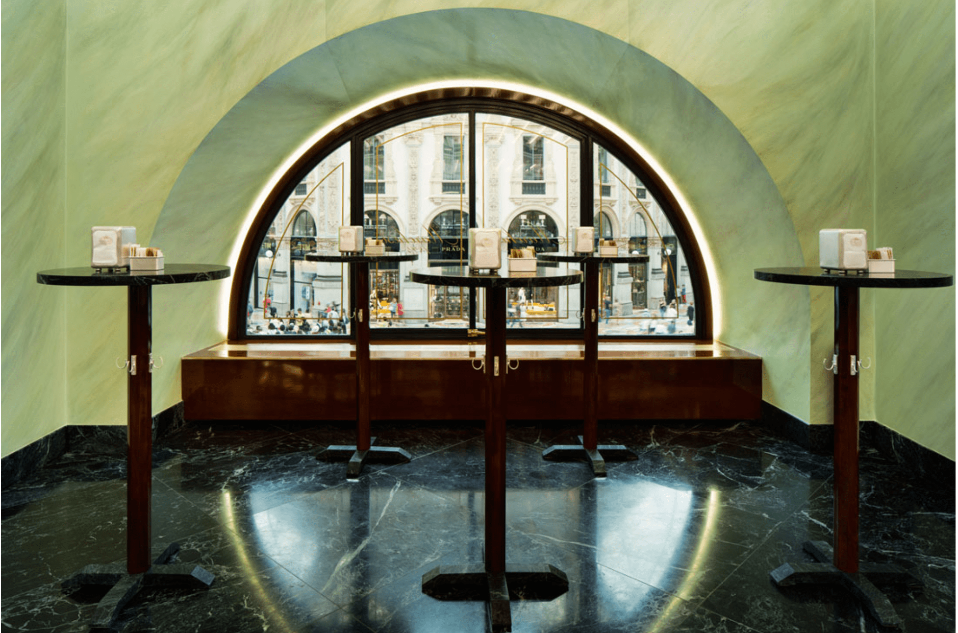 Интерьер кондитерской Pasticceria Marchesi